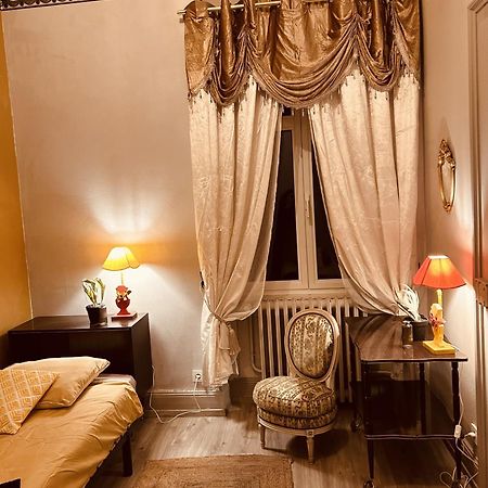 Апартаменты La Mariefacture - Comme A L'Opera Нёф-Бризах Экстерьер фото